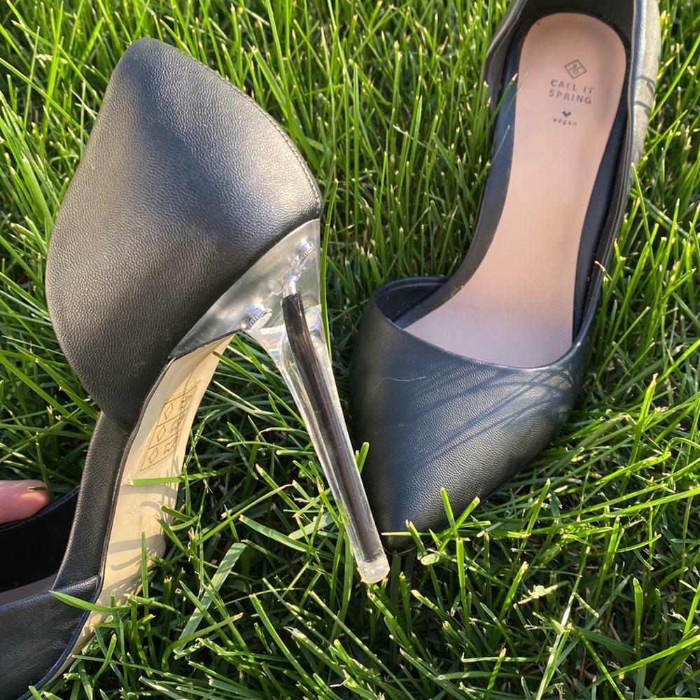Spring heels - Picture 3 of 3